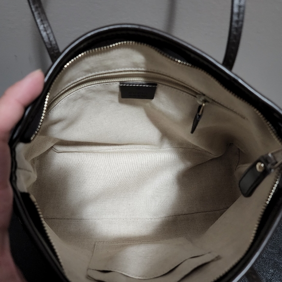 โ๏ธSOLDโ๏ธ Gucci Supreme 2way Canvas Bag - Picture 6 of 16